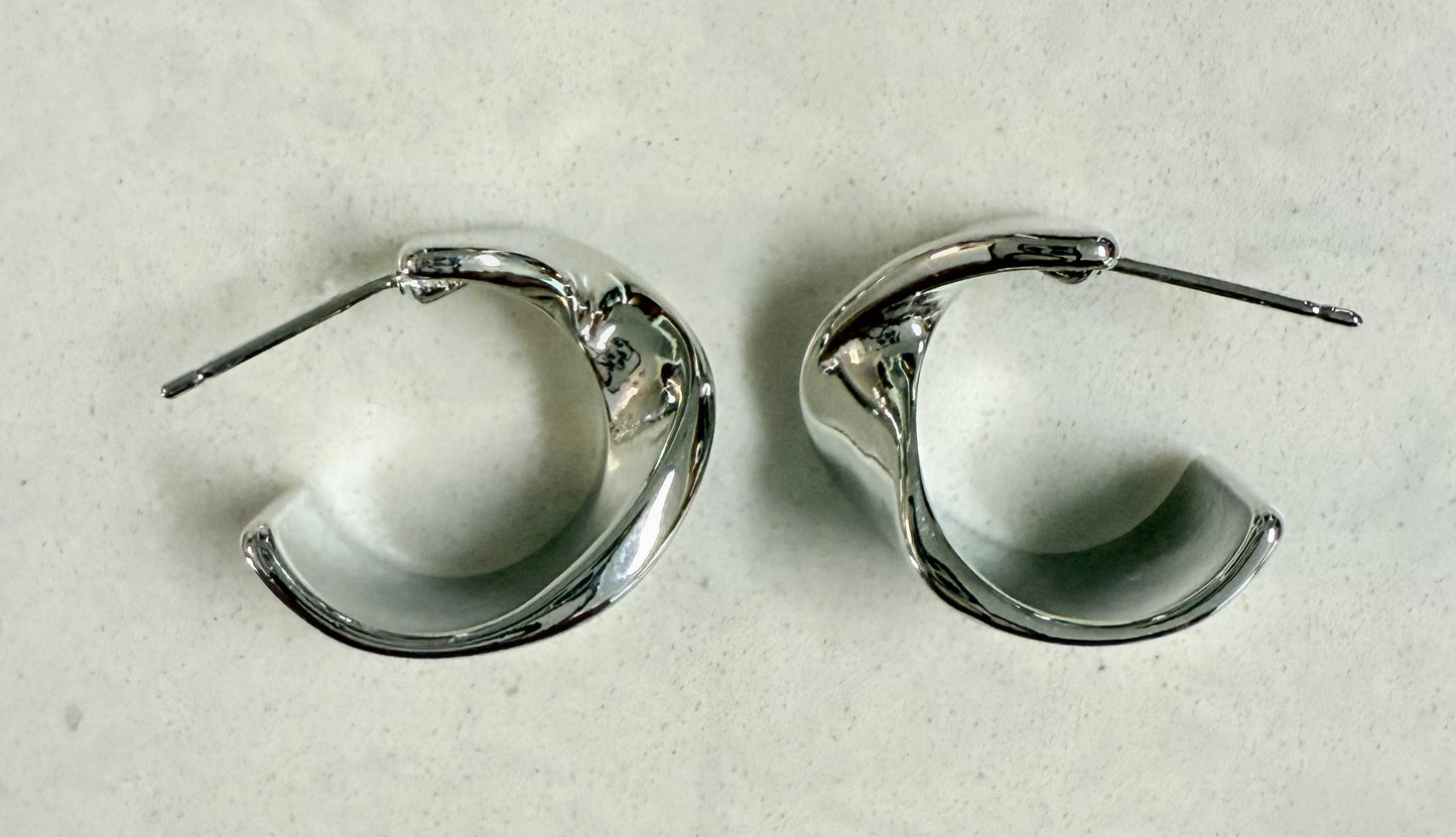 14k White Gold Plated Silver Hoop with a Twist