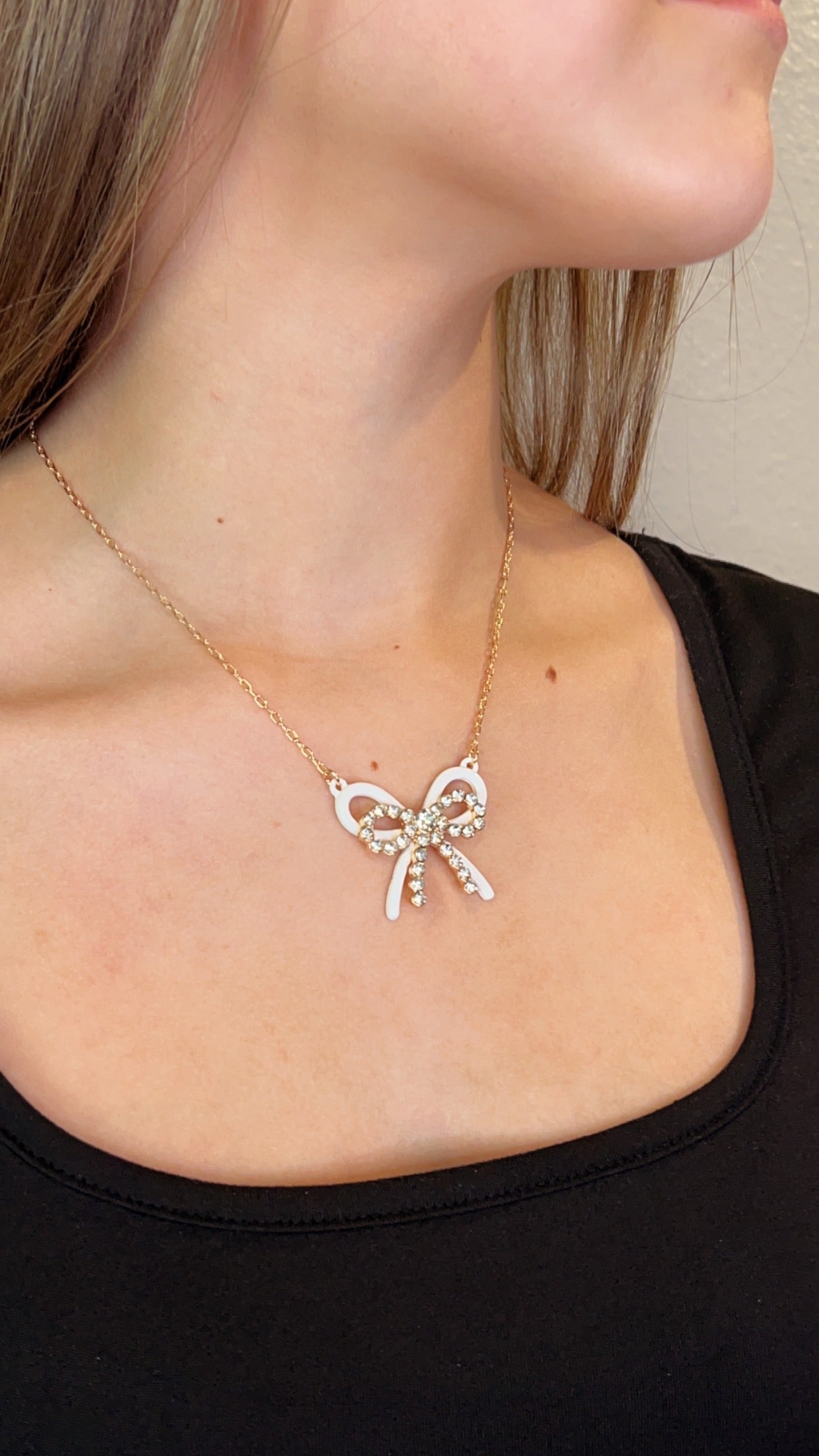 White and Gold Bow Necklace