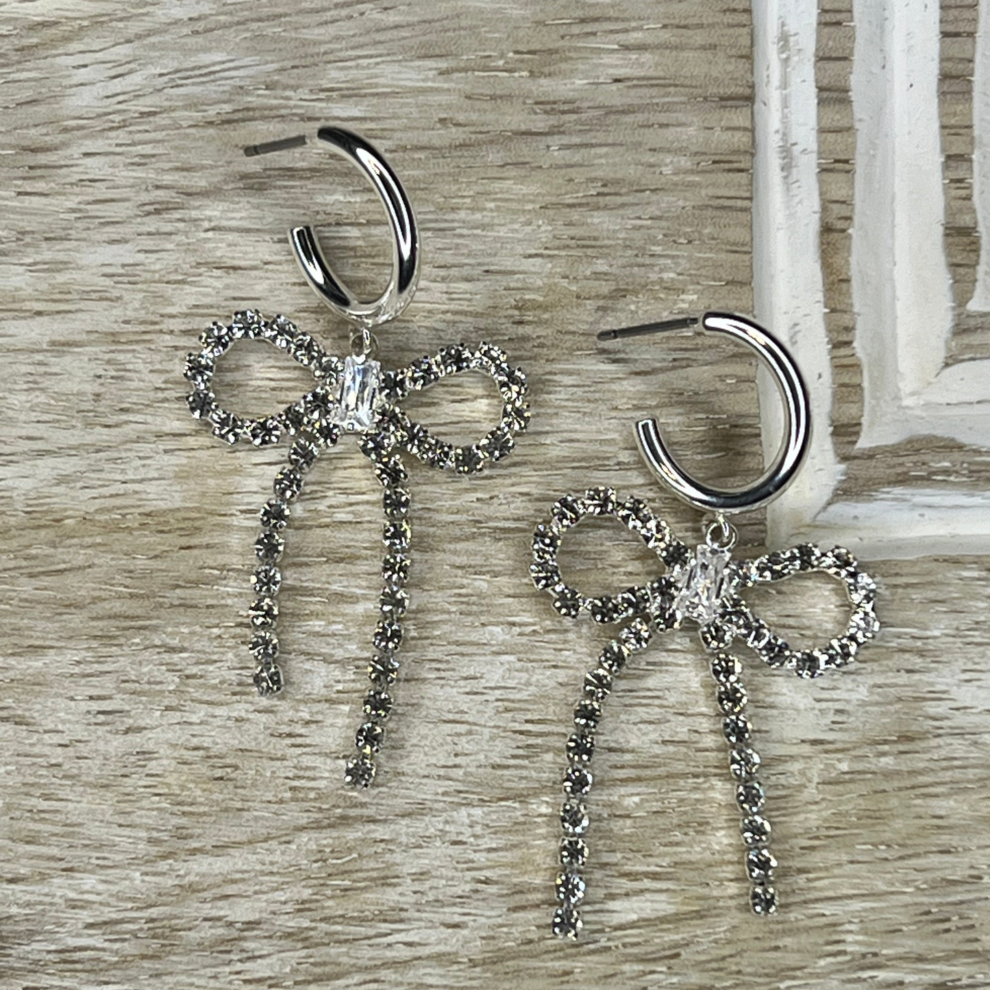 Hoop Bow earrings
