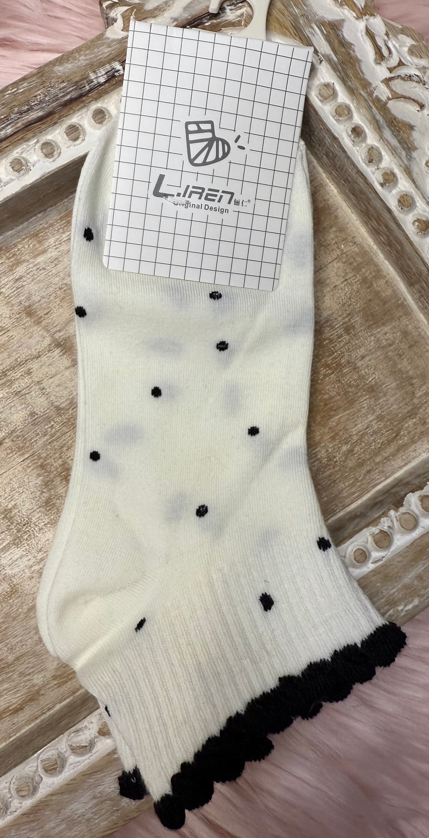 Ankle Socks with Crochet Ruffle