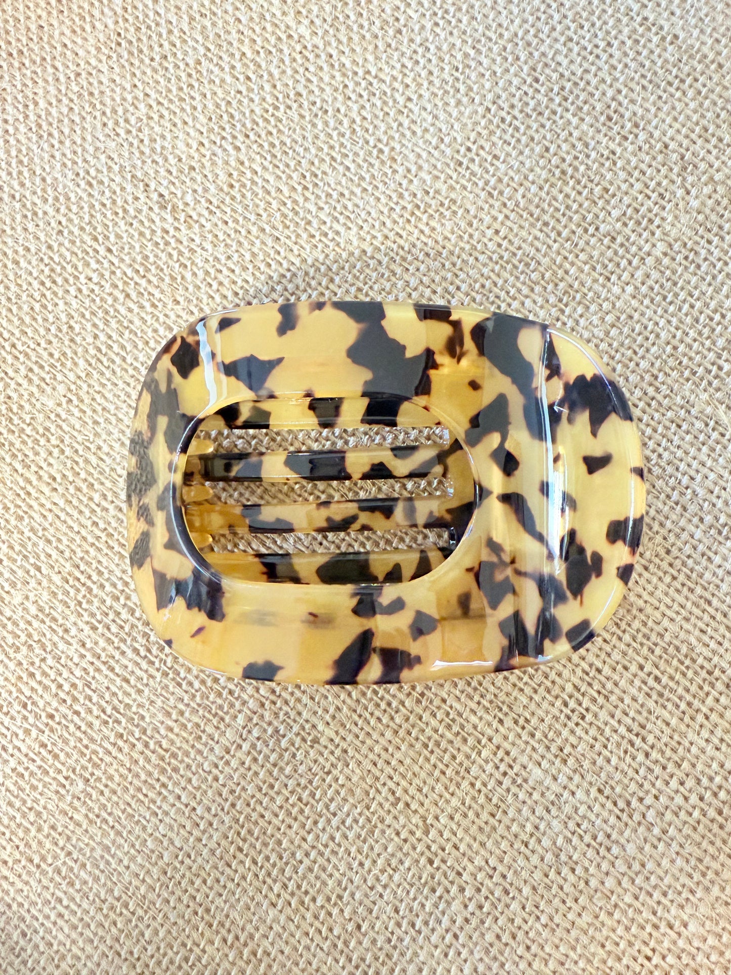 Jumbo Lay Flat Oval Hair Claw Clips