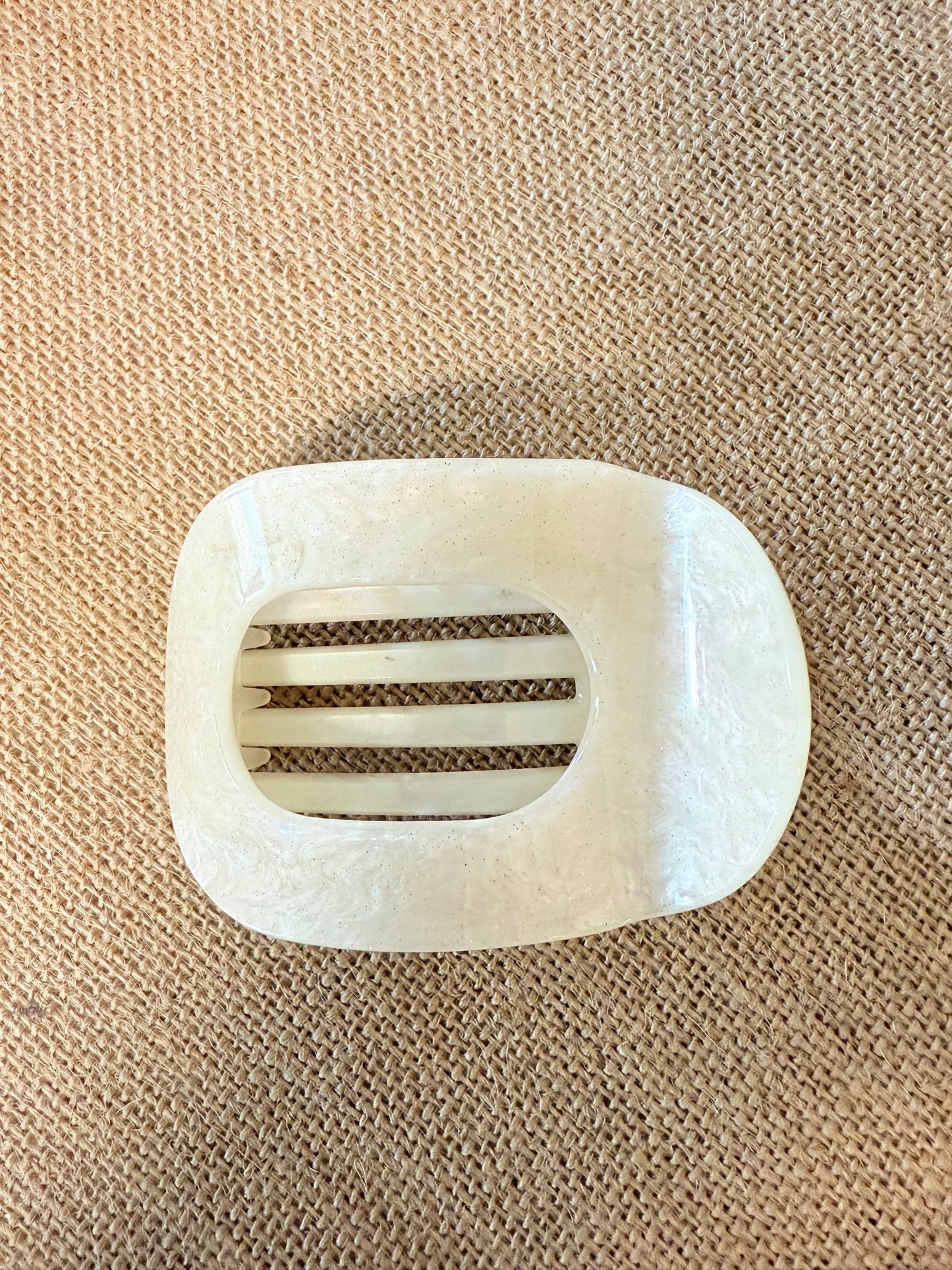 Jumbo Lay Flat Oval Hair Claw Clips