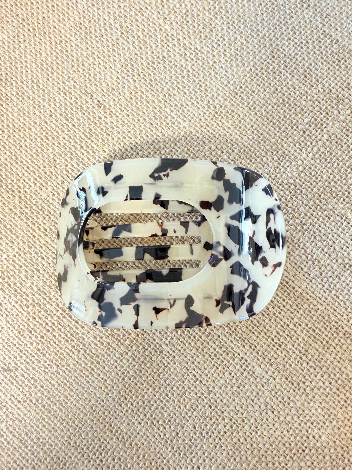 Jumbo Lay Flat Oval Hair Claw Clips