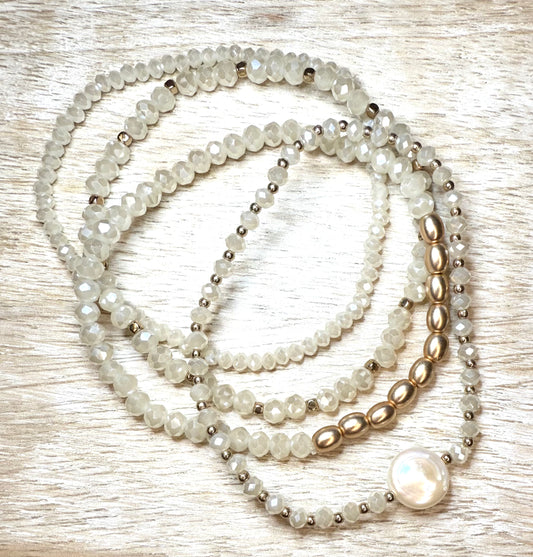 Beaded Bracelet with A Pearl & Gold Accent
