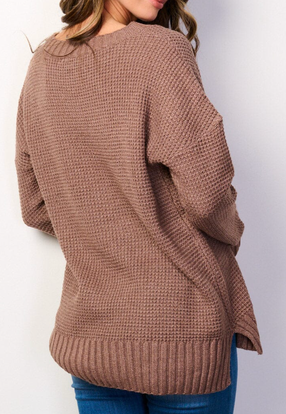 LONG SLEEVE V-NECK MOCHA PULLOVER SWEATER