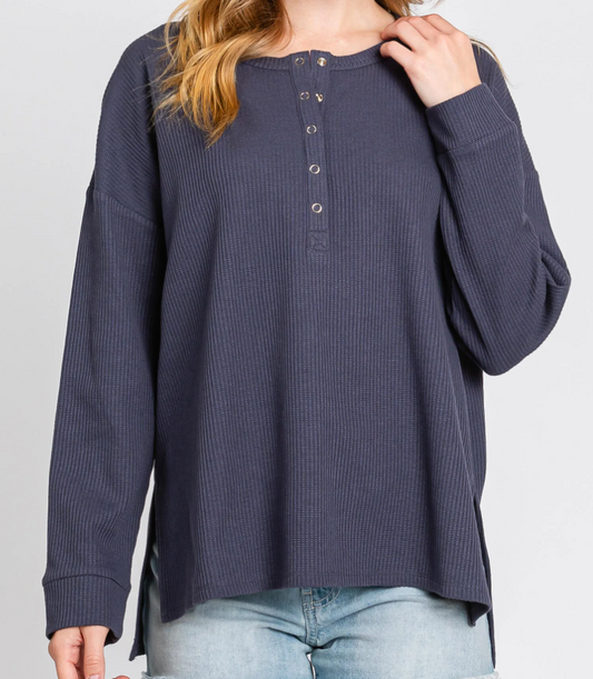 GRAPHITE HENRY NECK BUTTON DOWN SIDE SLIT DETAILED LONG SLEEVE TOP